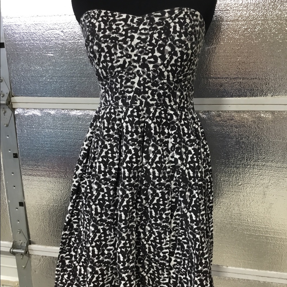 Vanity strapless dress. Size S.
